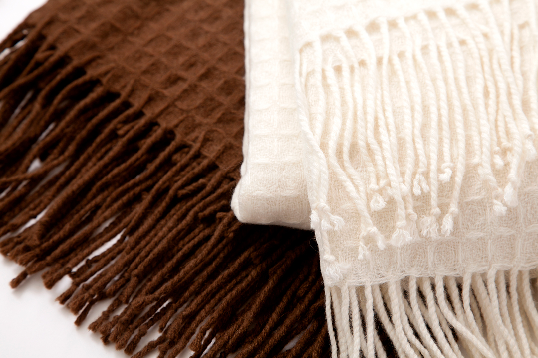 a & R Cashmere NBW100SND Modern Basket Weave Cashmere Blend Throw Sand a & R Cashmere NBW100SND Modern Basket Weave Cashmere Blend Throw Sand